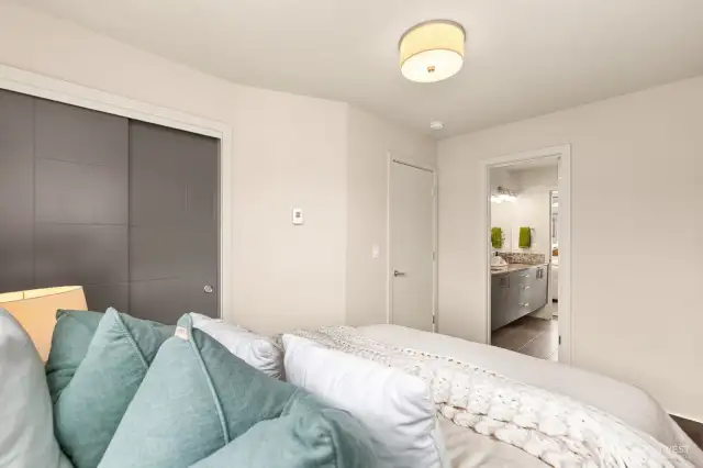 Looking towards the jack-and-jill 3/4 bathroom.