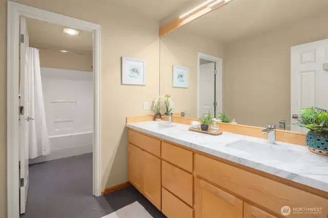 Upstairs hallway bath