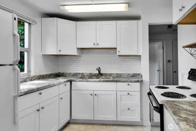 Awesome newer kitchen