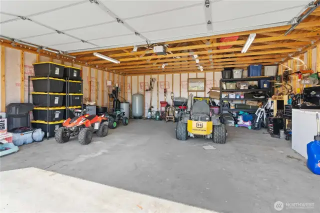 Detached 2 car garage