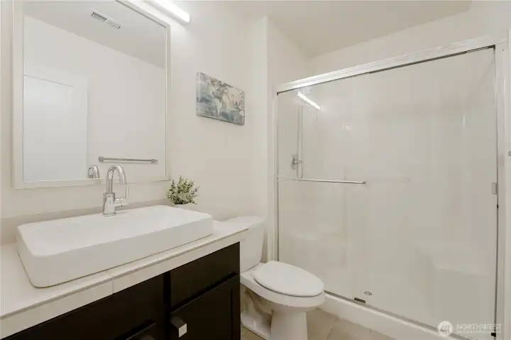M-L-I Full Bath