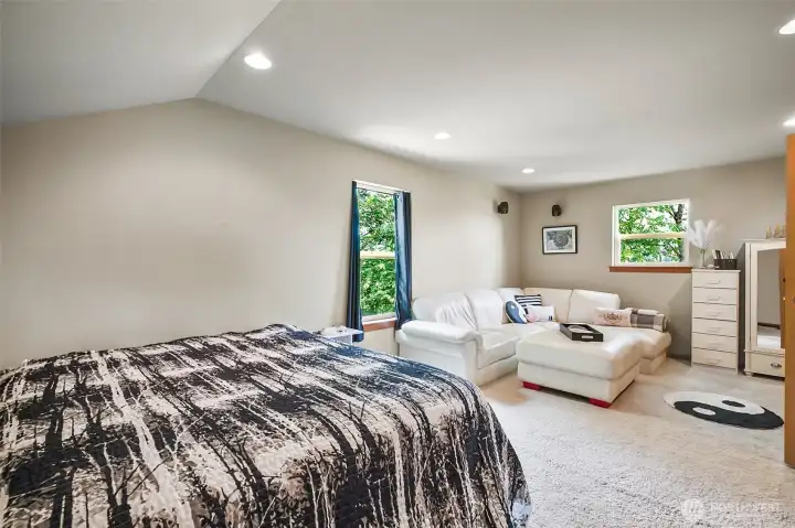 bonus room / bedroom 4