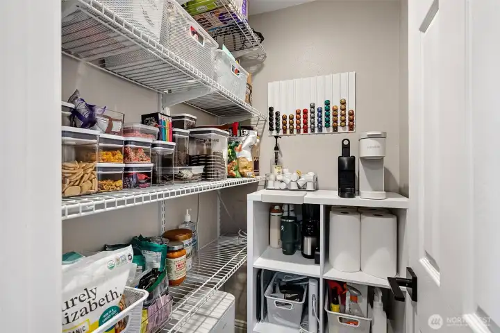 Walk in pantry