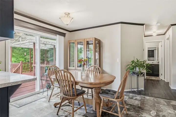 Easy flow between kitchen & dining.