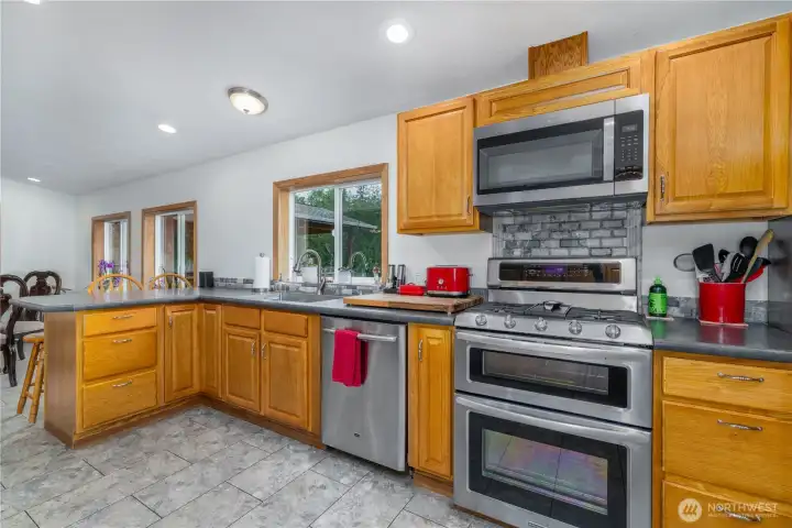 Gorgeous updated kitchen