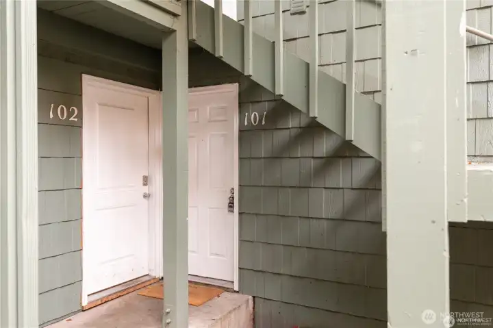Easy ground-floor access, tucked away in a quiet corner of the community for added privacy. Great location on the North side of the community and just steps from community amenities.