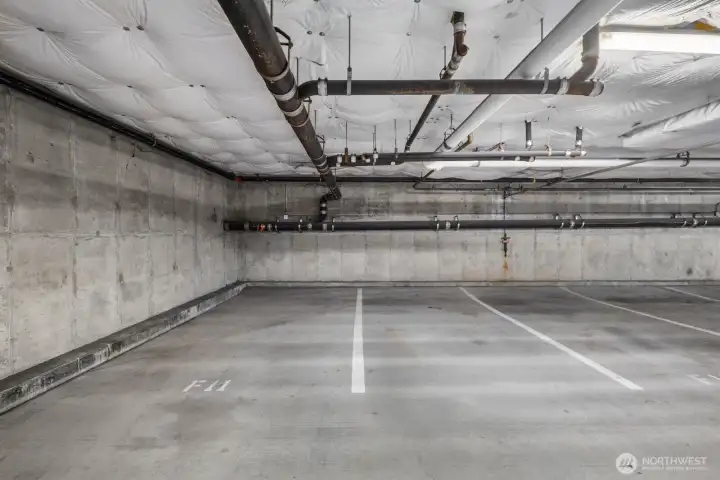 2 Parking F11, F12 2 Parking F11, F12