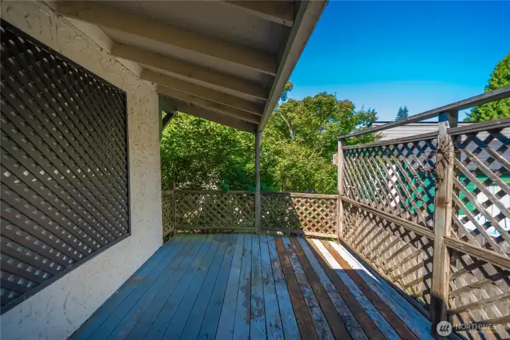 You can also access it from the driveway and it overlooks the back yard