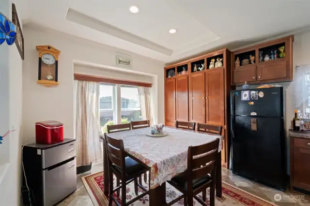 Dining area right off kitchen.