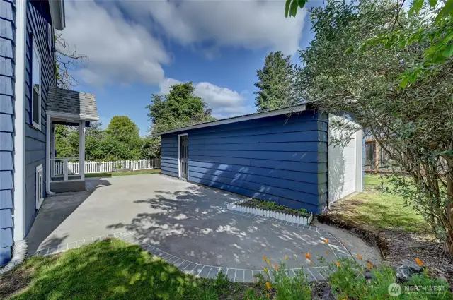 Patio between house and garage
