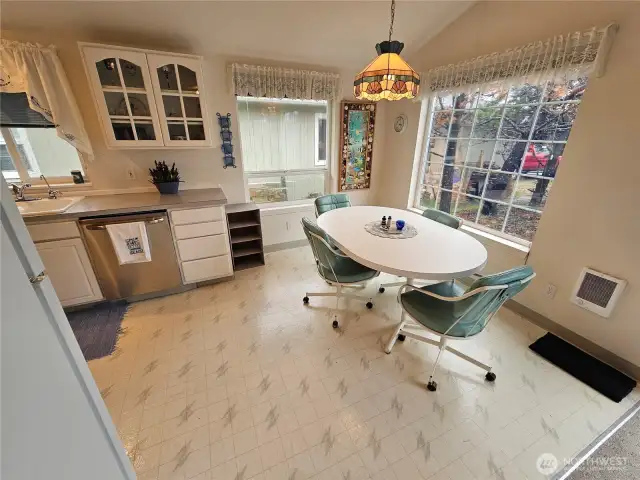 Lots of room in the dining area.