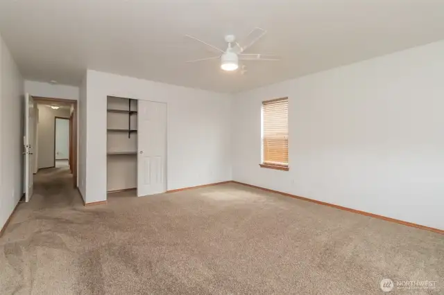 Upstairs Spacious Bonus room