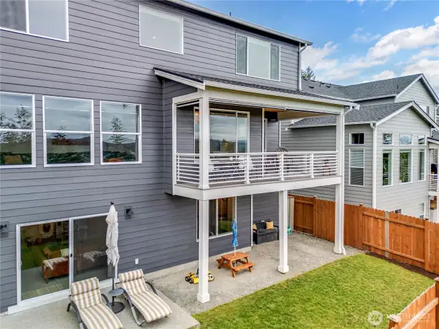 View patio and deck
