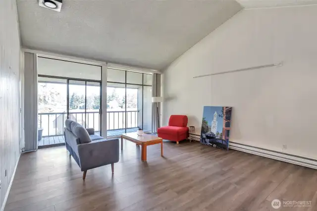 Tall ceilings and Tall windows.