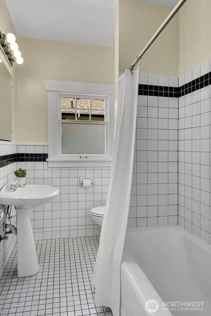 Upstairs Bathroom