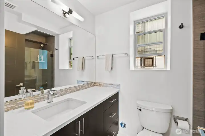 Bath on lower