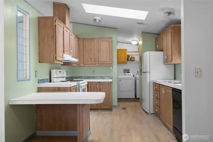 Efficient & cheerful kitchen space.
