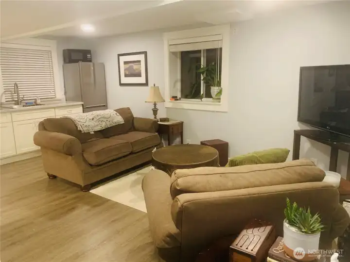 Picture of rental unit unoccupied.