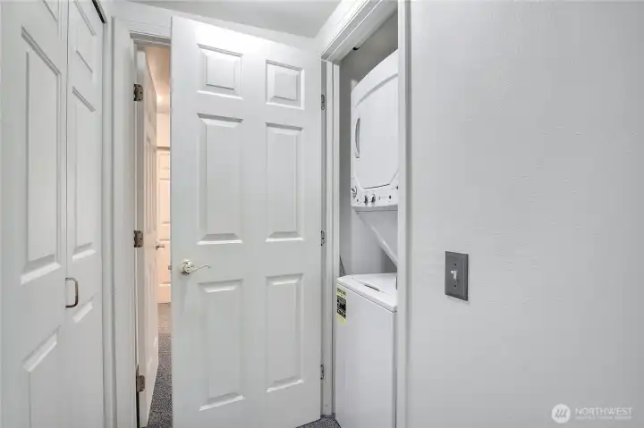 space saving stacking washer and dryer