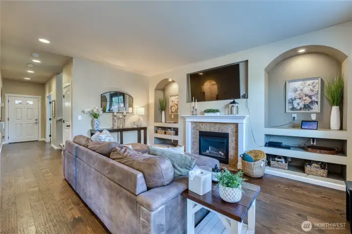 Entire mainfloor has beautiful hand scraped laminate flooring.