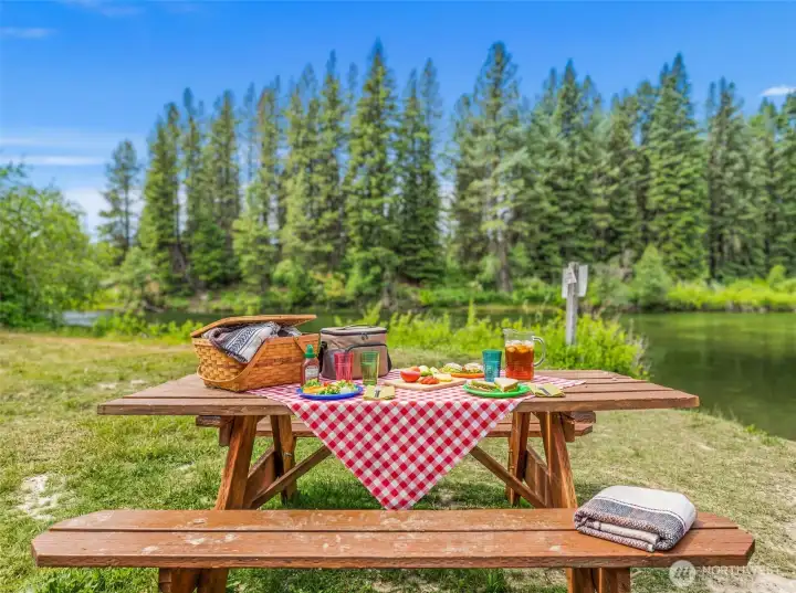 Private Community Wenatchee Riverfront Gated Access, Dreamy Escape