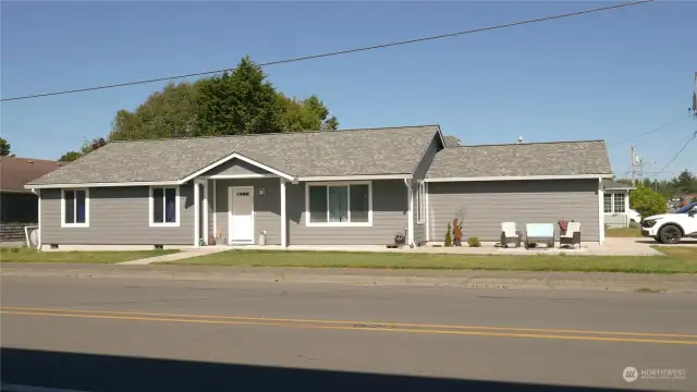 Zoned community commercial so its vacation rental ready!