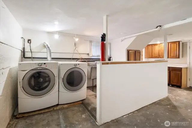 Full-size washer/dryer