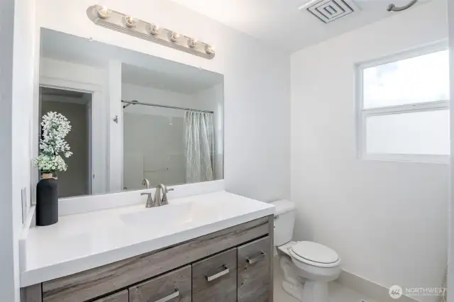 Main bathroom upstairs
