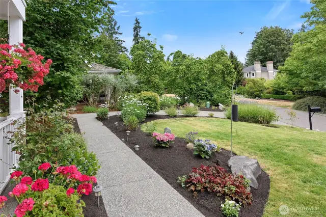 Walkway to Entry Patio