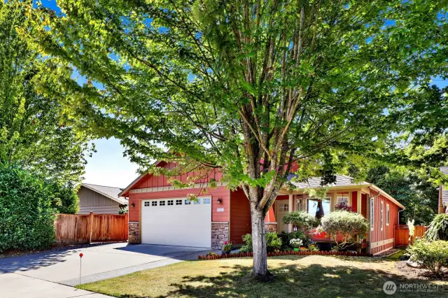 This 3 bed, 2 bath home is a dream come true!
