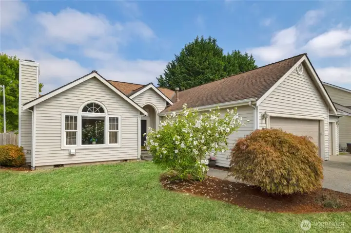 Awesome rambler with 3 car garage on a corner lot!
