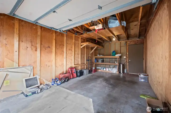 Private garage!