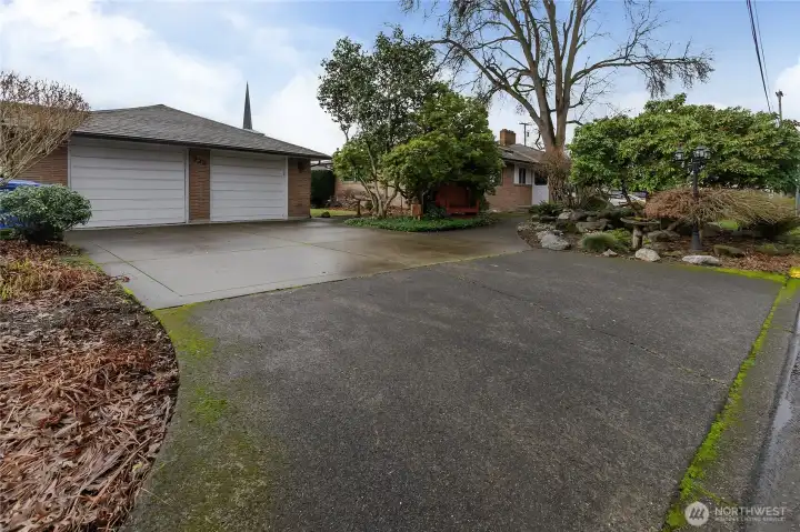 Garage view (looking southwest)