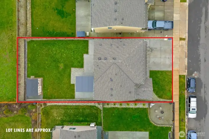 Approximate lot boundary.