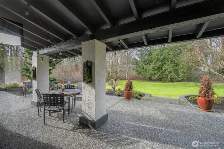 Great Outdoor space open to the entire community.