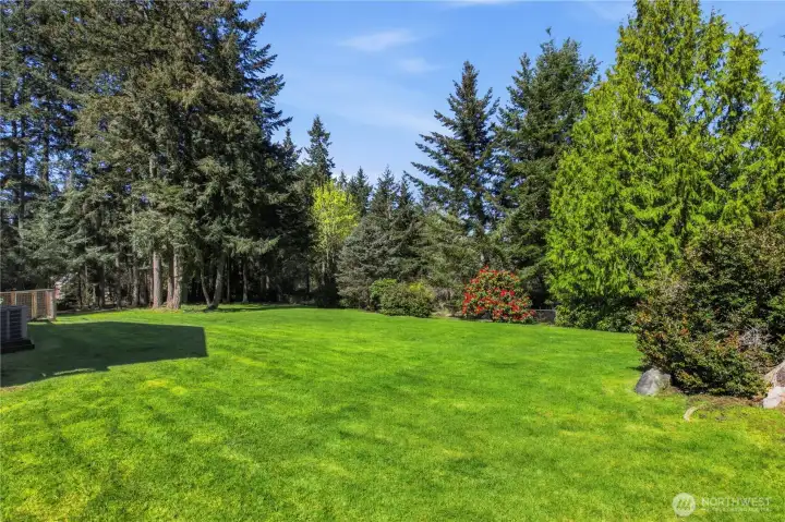 Acreage - multiple level lawn areas
