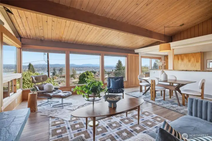 Such a large great room. Dine, relax, entertain...