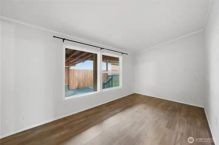 Secondary bedroom ideal for guests or office.