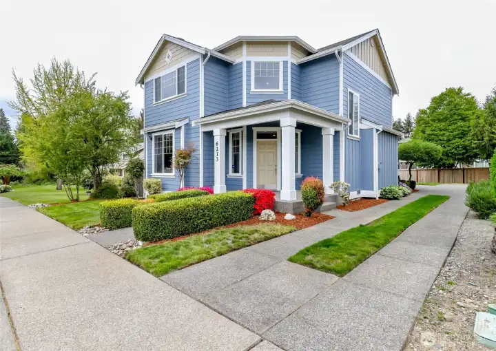 Welcome Home! Stunning curb appeal!
