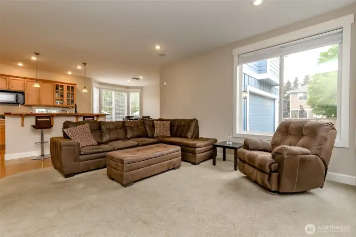 Now this is a family room that you can relax or celebrate in! So spacious!