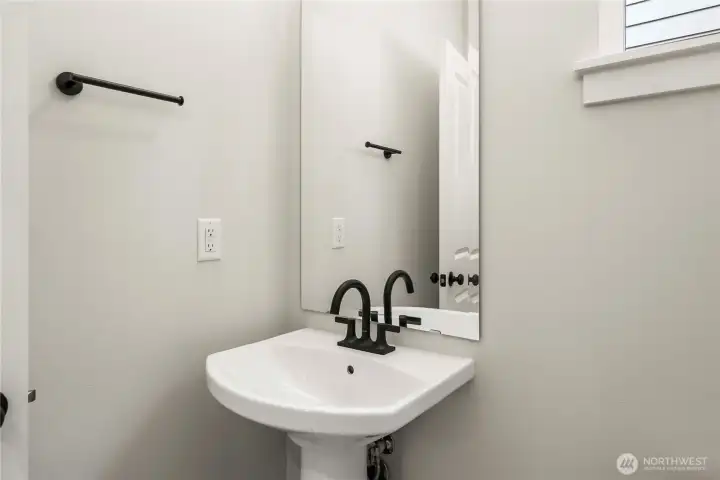 Photo of same plan, different lot