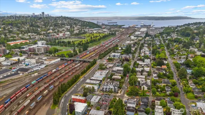 Amazing location for SLU or Seattle downtown commute. Queen Anne, Ballard, Fremont are all nearby to explore. Amazing location for SLU or Seattle downtown commute. Queen Anne, Ballard, Fremont are all nearby to explore.