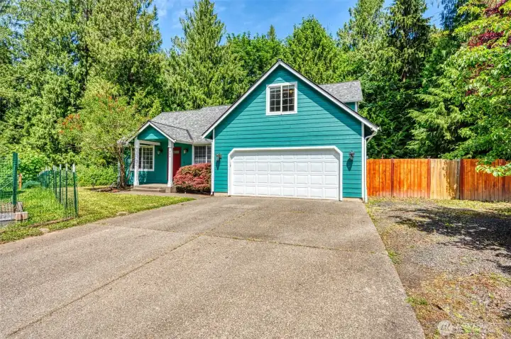 Ample parking in 2 car driveway + 2 car garage. Ample parking in 2 car driveway + 2 car garage.