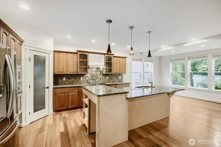 A kitchen designed to keep everyone together.