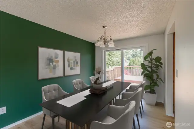 Dining area off the kitchen for easy flow entertaining. Virtually staged.