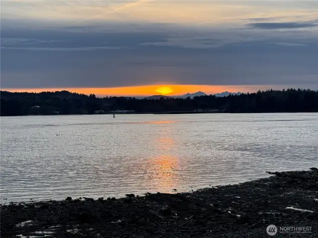 From the beach get stunning sunset views, providing a breathtaking backdrop for enjoying the evening sky and creating memorable moments.