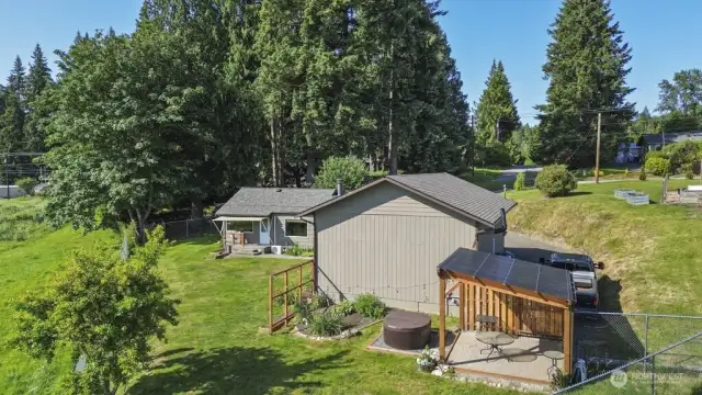 Gazebo + Hot Tub  with endless acres of viewing pleasure