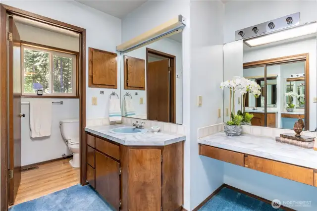 Primary suite