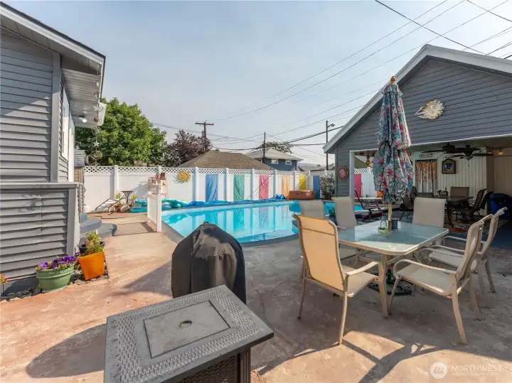 Cabana adds functionality and charm, making the pool area an entertainer’s dream.