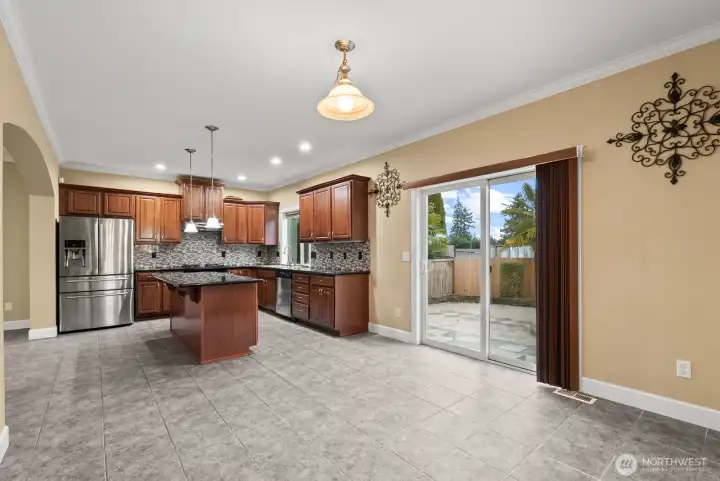Dining room to Kitchen